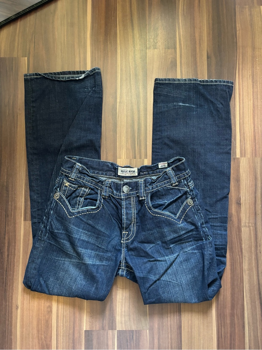 Men's Dark Blue Bootcut Jeans with Contrast Stitching